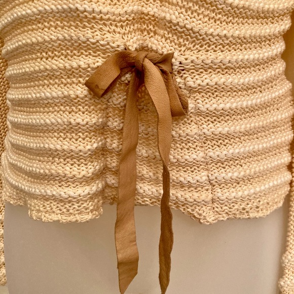LAT NAYLOR - Buff/Creme Sweater Size 2 - Picture 3 of 7